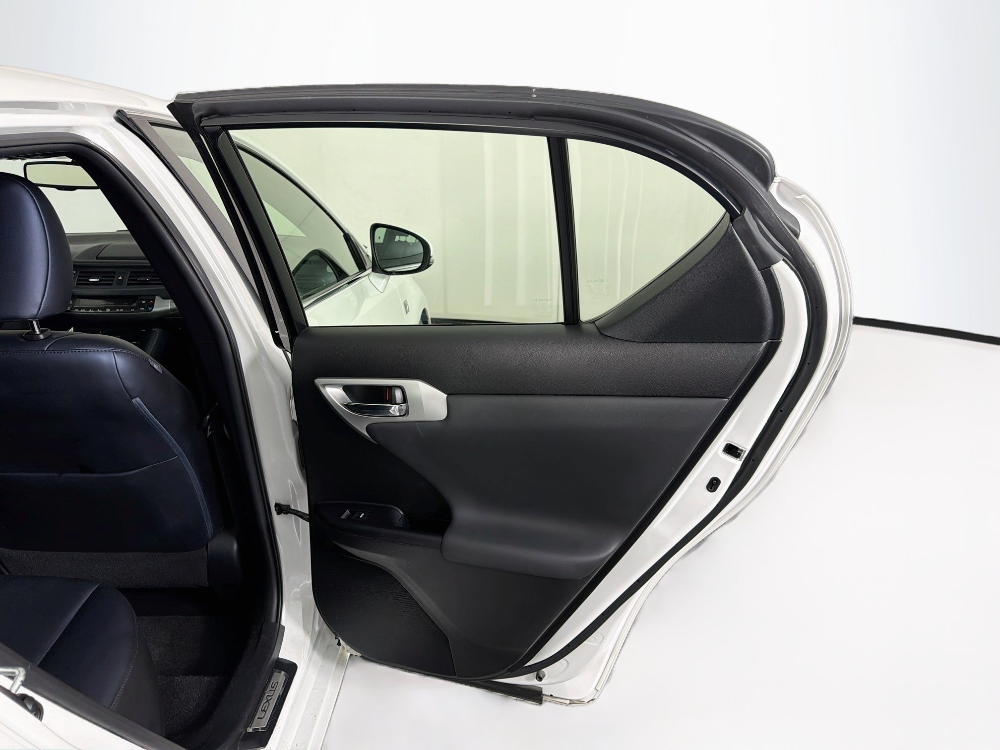Used 2012 Lexus CT 200h Premium w/ F Sport Special Edition FWD image 29