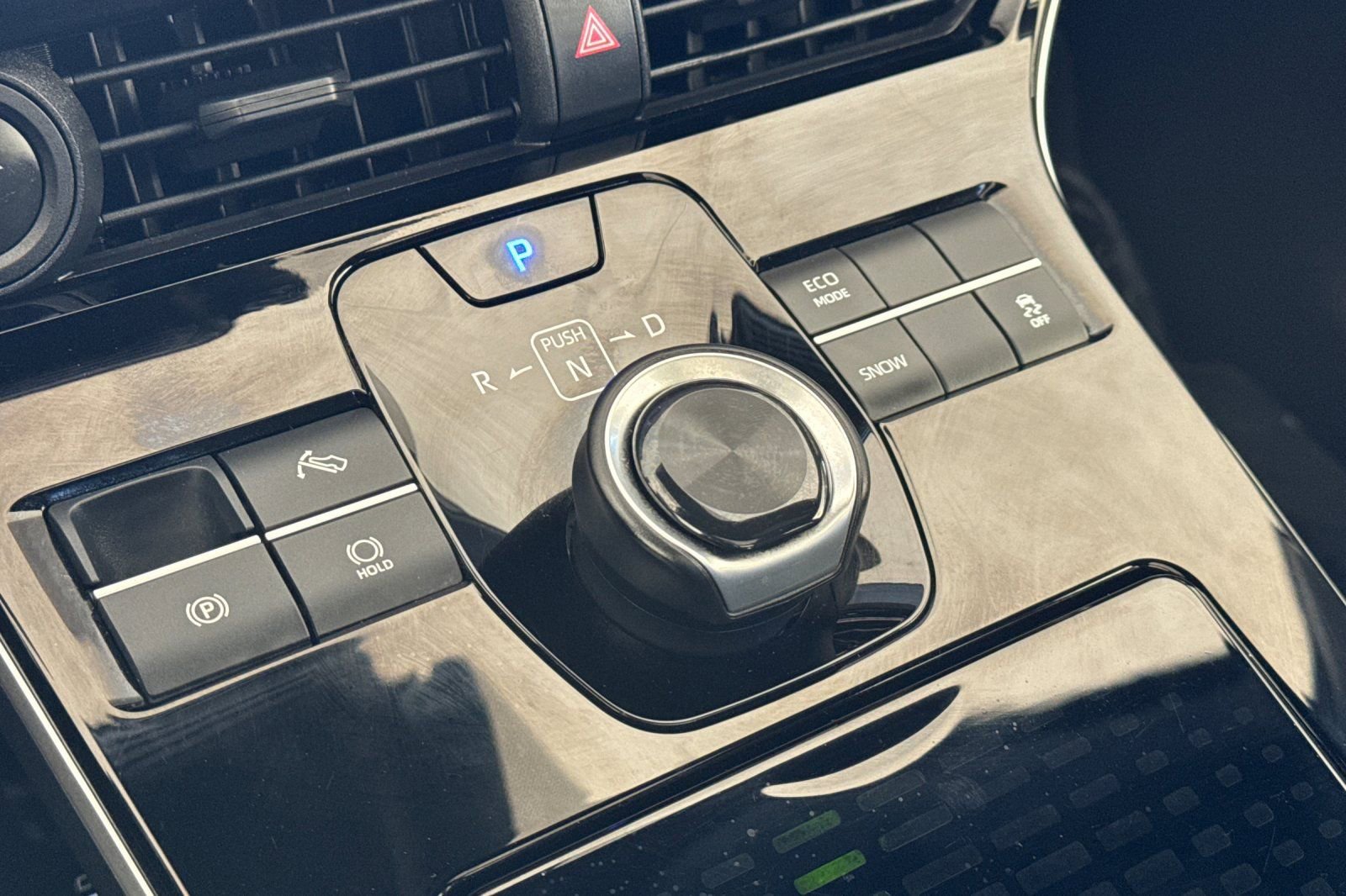 Used 2024 Toyota bZ4X XLE w/ Weather Package FWD image 23