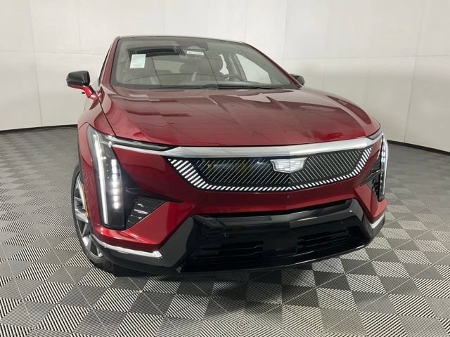 New 2026 Cadillac Optiq Luxury 1 w/ LPO, Floor Liner Package AWD/4WD image 8
