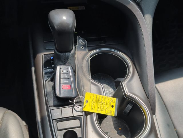 Used 2022 Toyota Camry XSE FWD image 18
