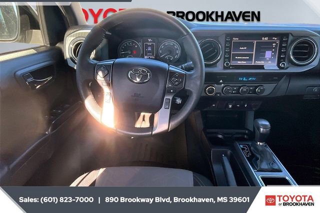 Used 2022 Toyota Tacoma TRD Off-Road image 5