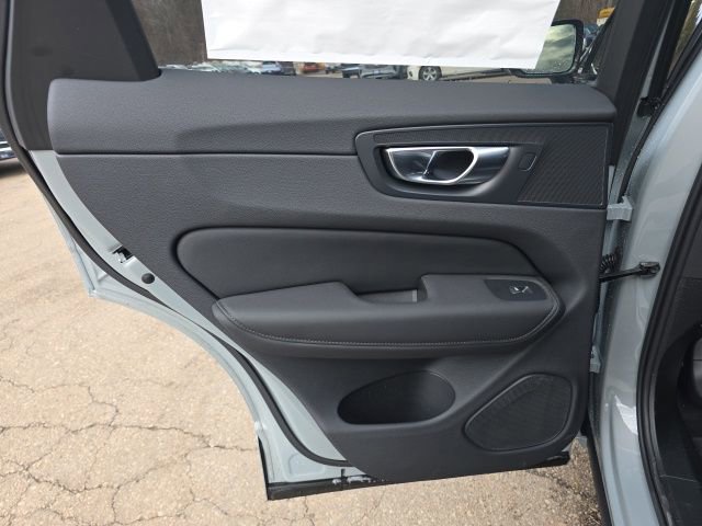 New 2026 Volvo XC60 B5 Ultra w/ Climate Package image 18