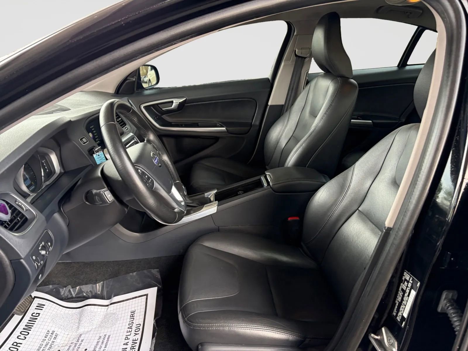 Used 2015 Volvo S60 T5 Platinum image 10