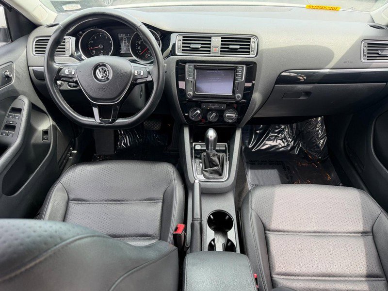 Used 2016 Volkswagen Jetta SEL FWD image 12