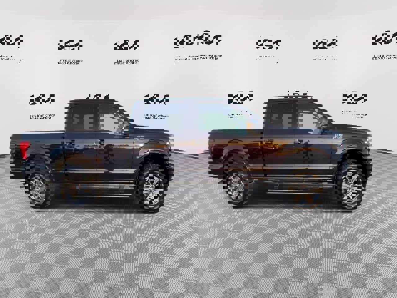 Used 2019 Ford F150 Lariat w/ Equipment Group 502A Luxury image 2