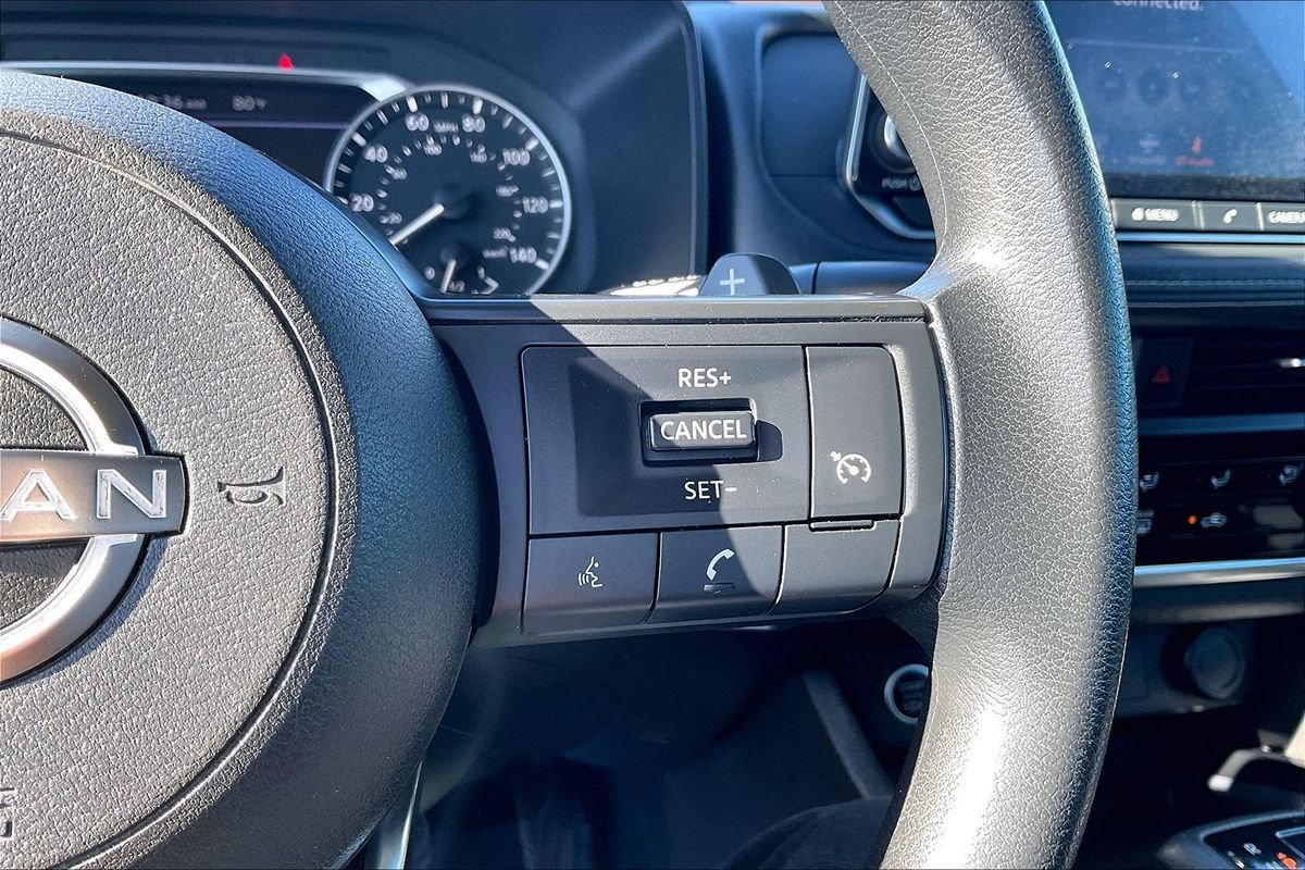 Used 2023 Nissan Rogue S FWD image 16