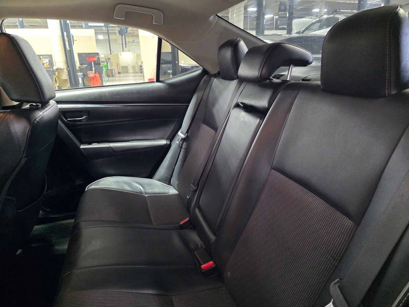 Used 2015 Toyota Corolla S image 14