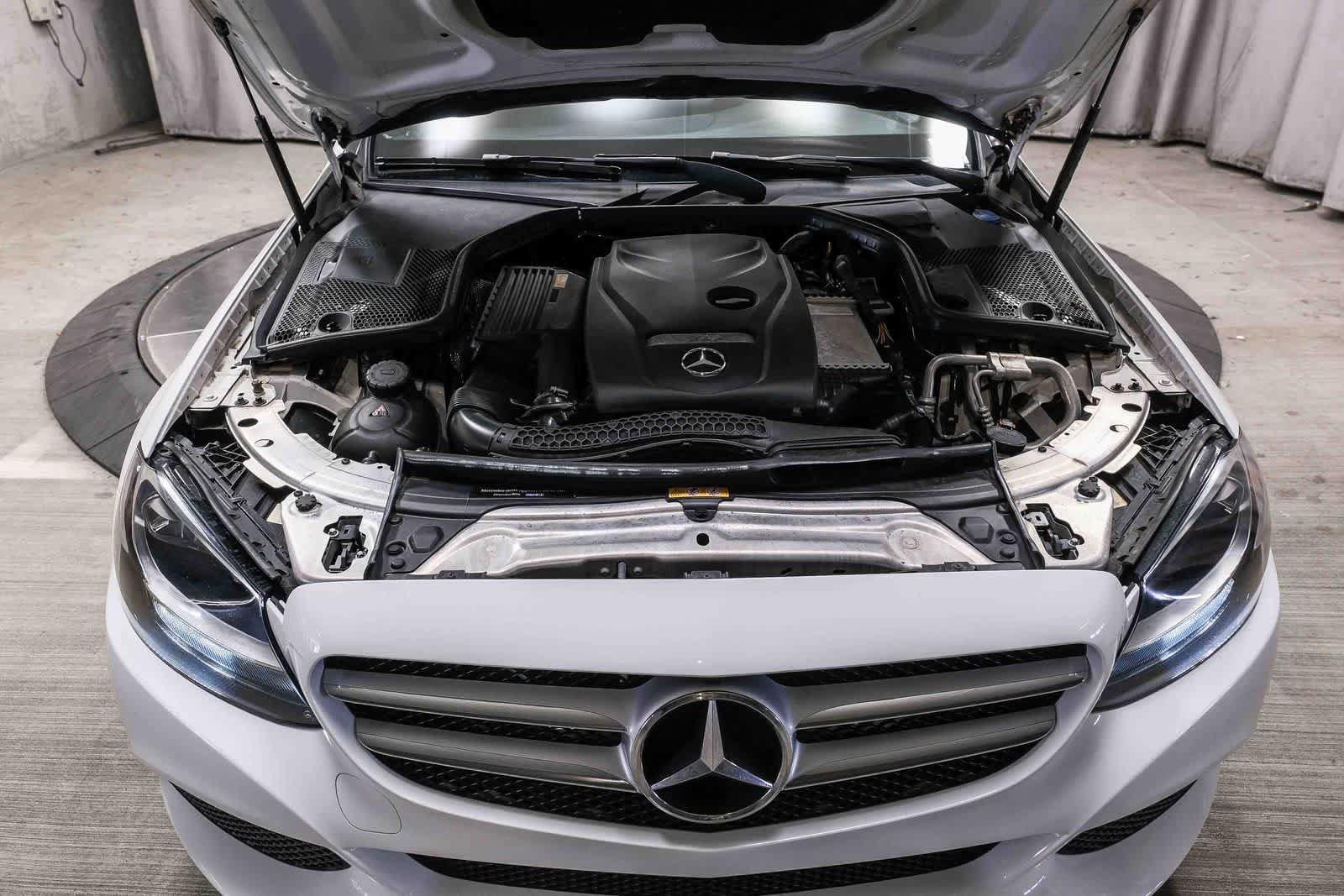 Used 2018 Mercedes-Benz C 300 Sedan image 34