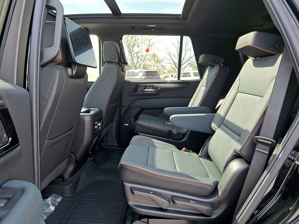 New 2026 GMC Yukon AT4 w/ AT4 Premium Plus Package image 6
