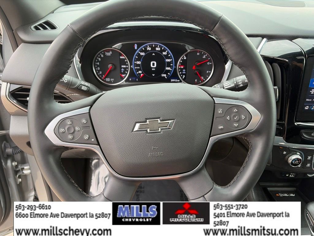 Used 2023 Chevrolet Traverse Premier w/ Redline Edition FWD image 11