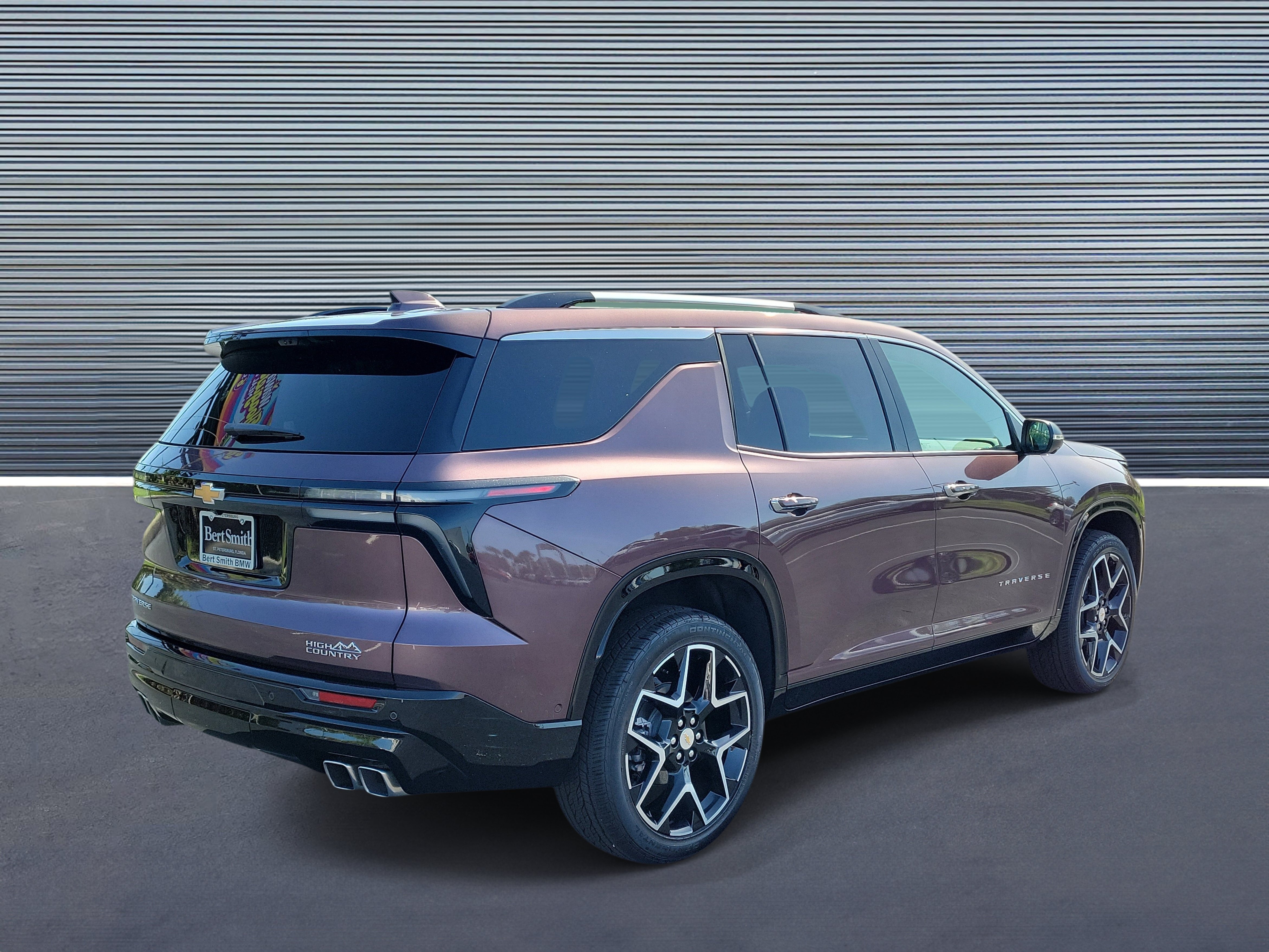 Used 2025 Chevrolet Traverse High Country w/ LPO, Floor Liner Package FWD image 3