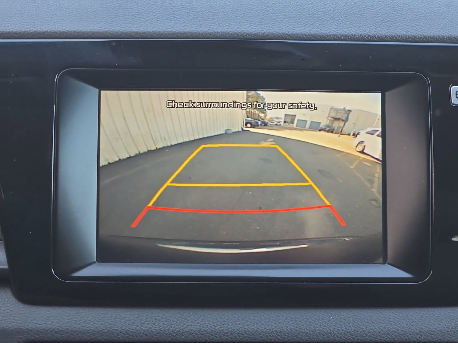 Used 2018 Kia Niro LX image 27