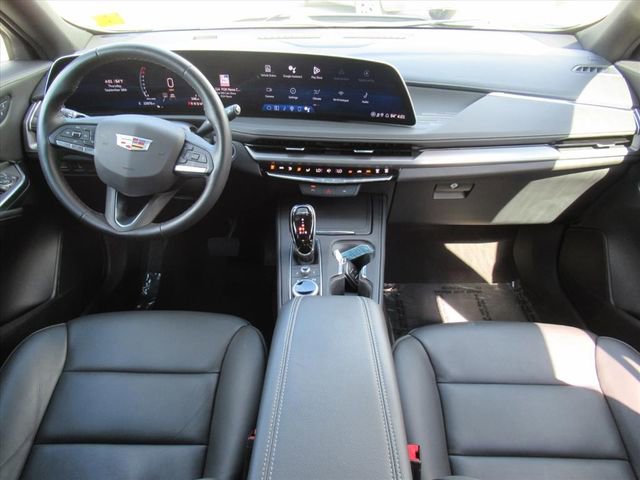 Certified 2025 Cadillac XT4 Premium Luxury image 13