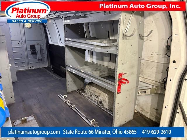 Used 2017 Chevrolet Express 3500 Extended image 28