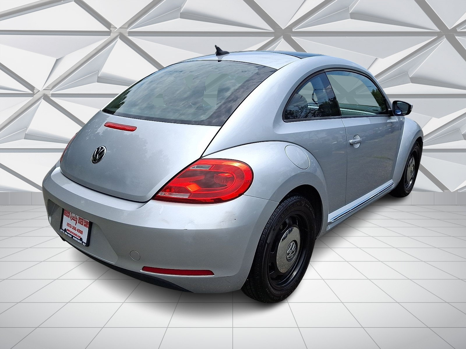 Used 2014 Volkswagen Beetle 2.5 FWD image 10