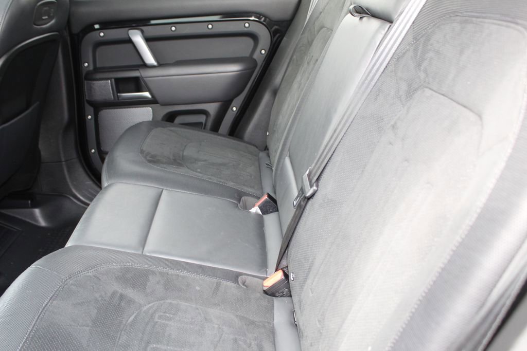 Used 2022 Land Rover Defender 110 V8 image 5