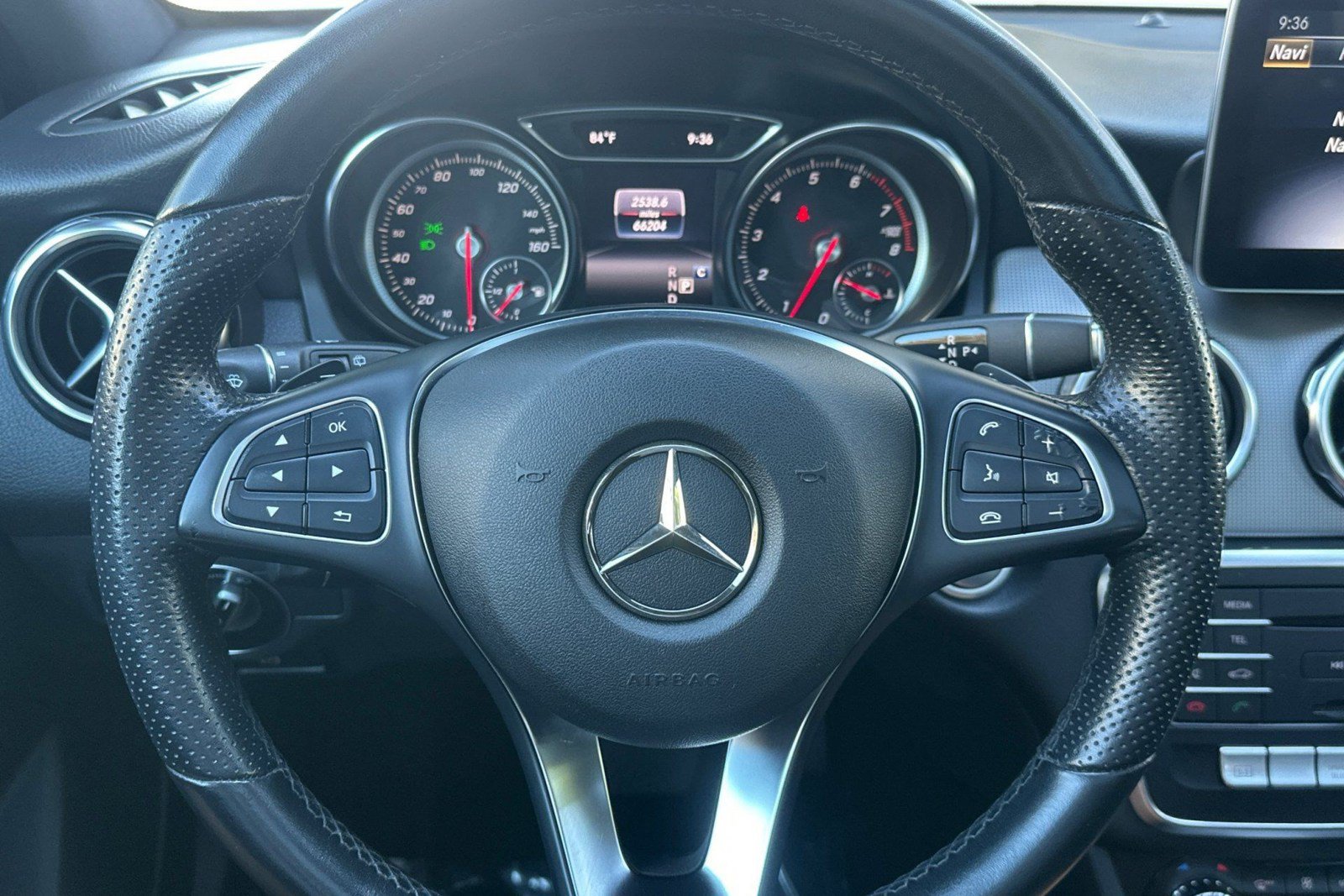Used 2020 Mercedes-Benz GLA 250 4MATIC image 11