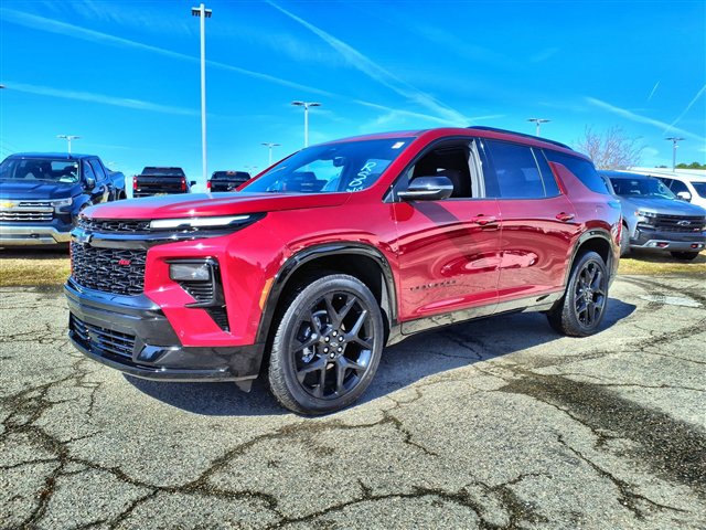 Certified 2026 Chevrolet Traverse RS FWD image 1