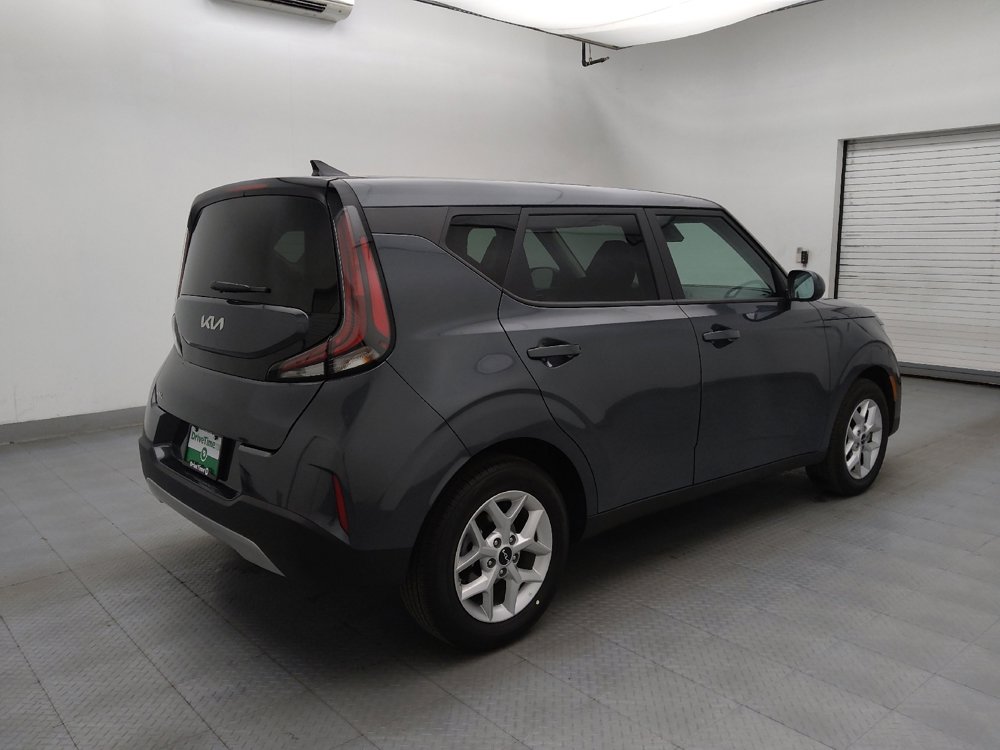 Used 2025 Kia Soul LX w/ LX Technology Package image 9
