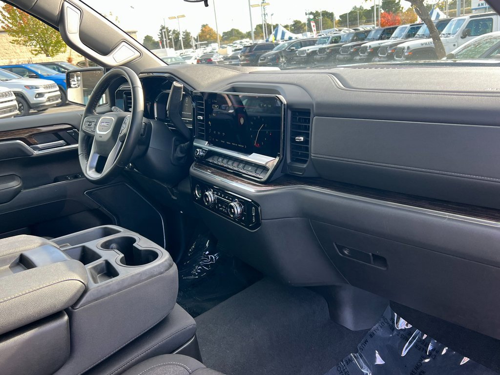 Used 2023 GMC Sierra 1500 Elevation image 12