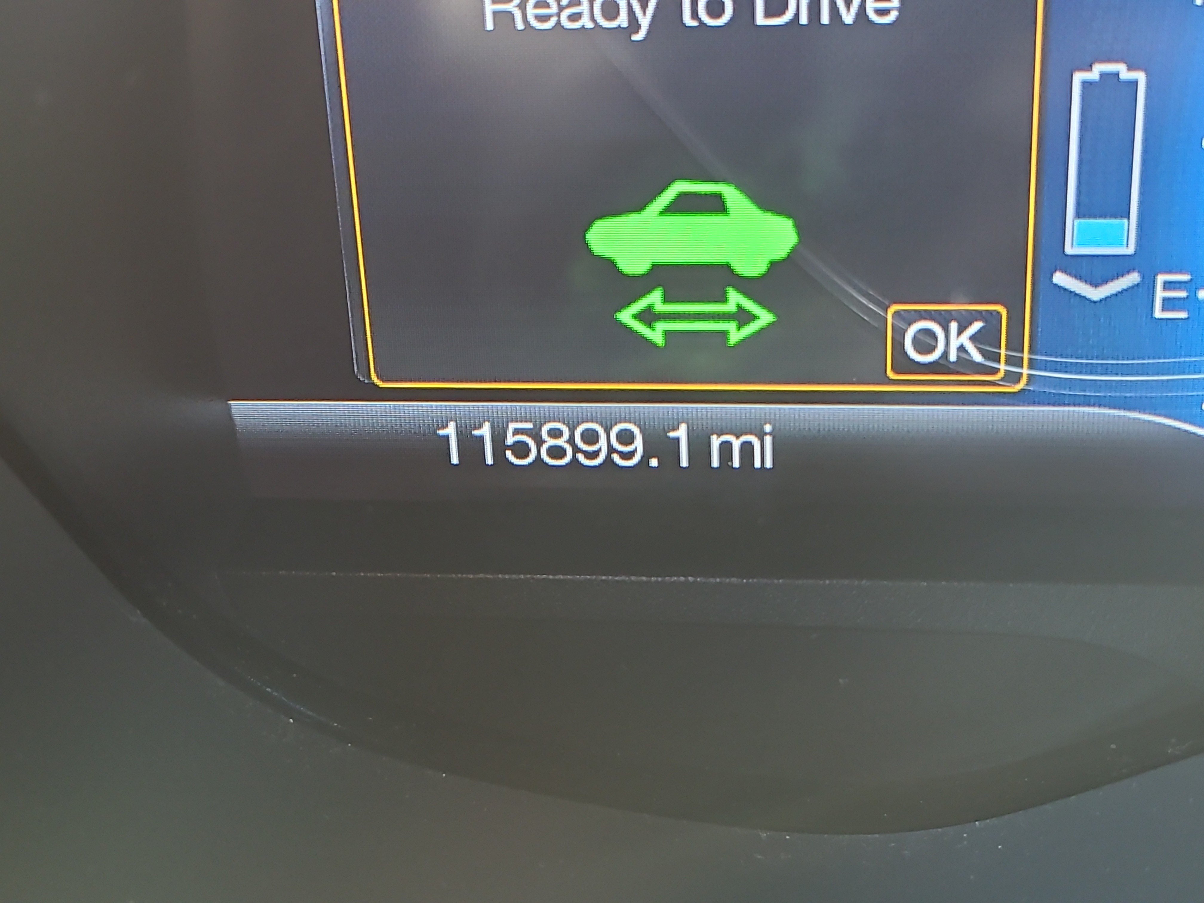Used 2015 Ford C-MAX Energi SEL w/ Equipment Group 302A FWD image 23