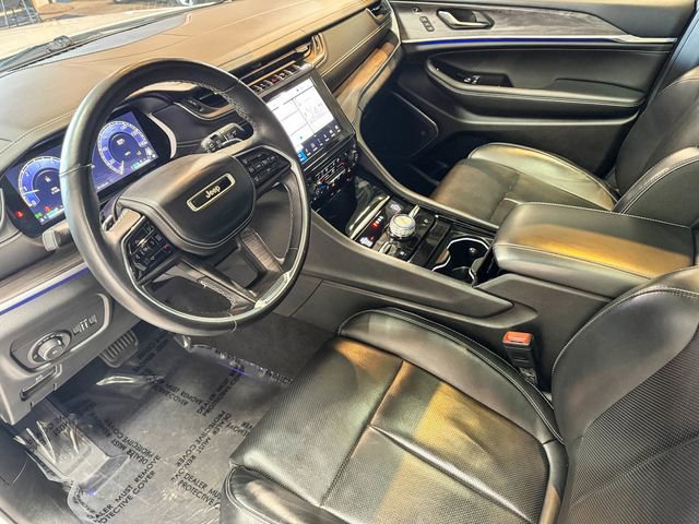 Used 2022 Jeep Grand Cherokee Overland w/ Luxury Tech Group IV image 20