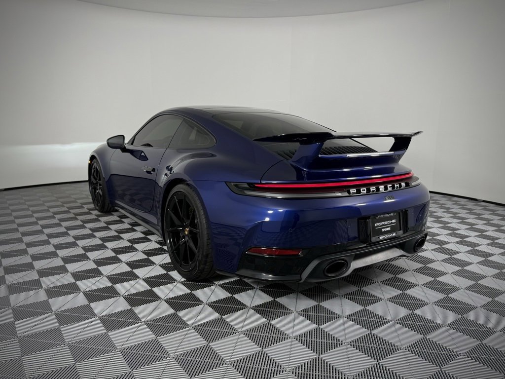 Used 2025 Porsche 911 Carrera S image 3