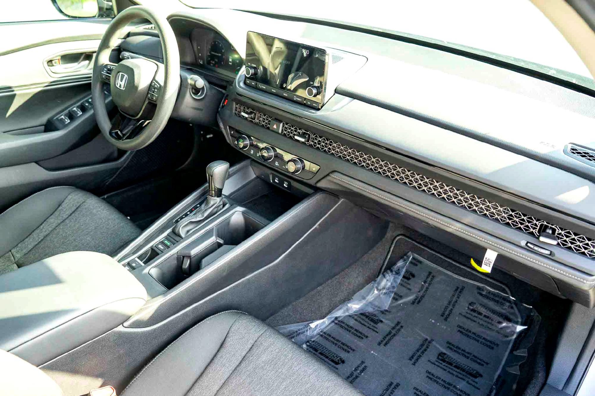 Certified 2025 Honda Accord SE image 27