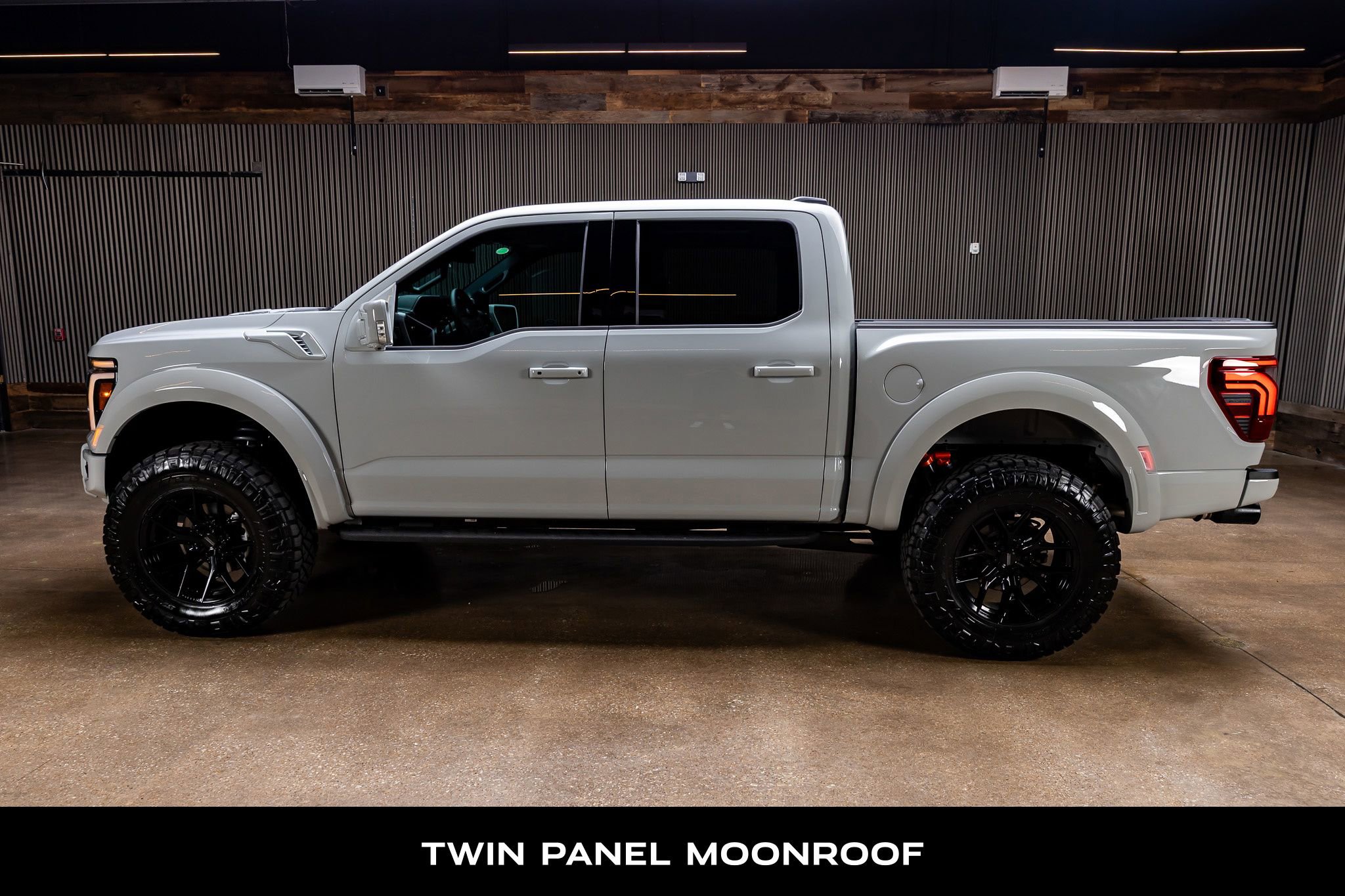 Used 2026 Ford F150 Raptor AWD/4WD image 6