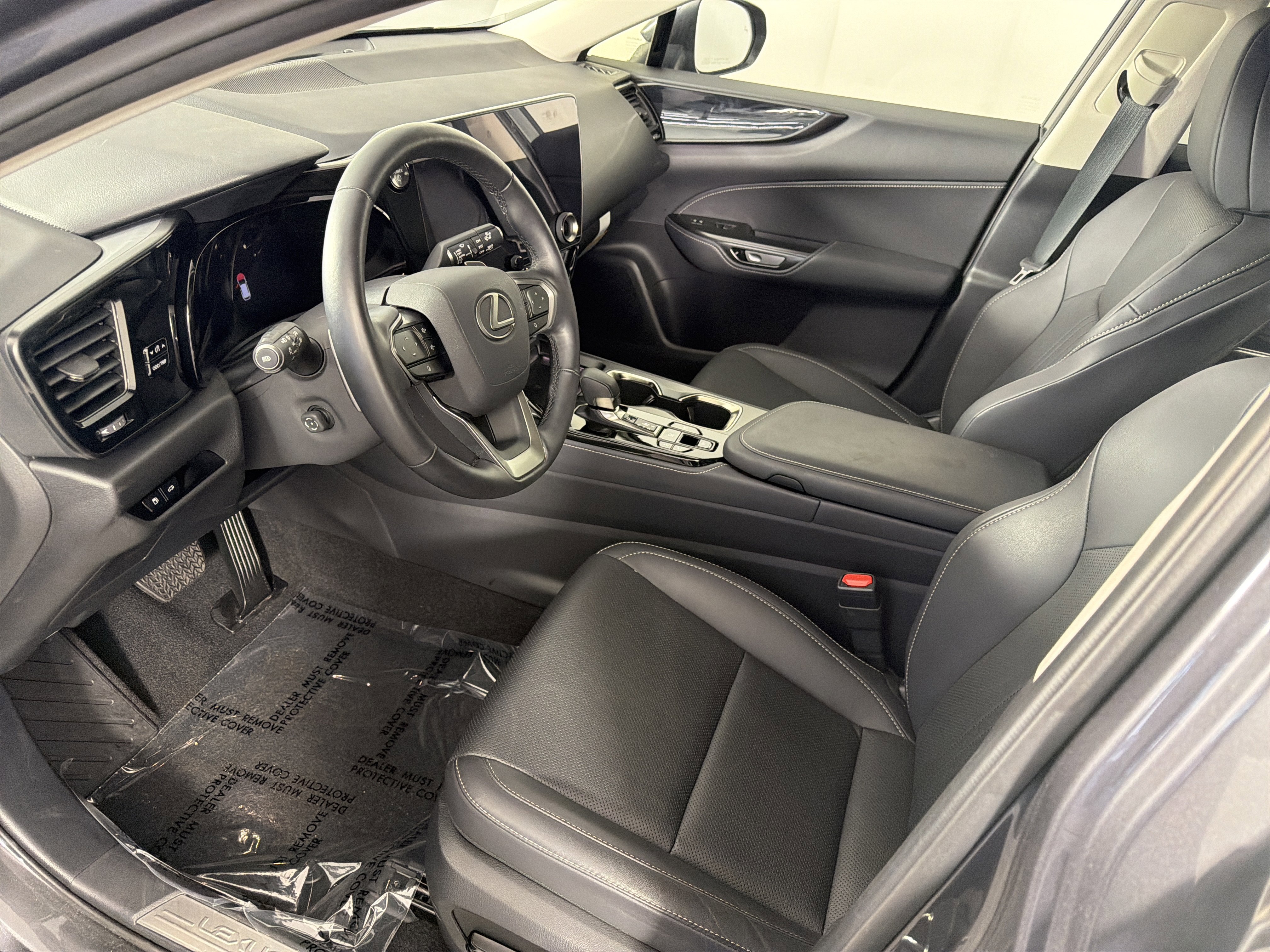 Used 2025 Lexus NX 350h AWD w/ Cold Area Package image 10
