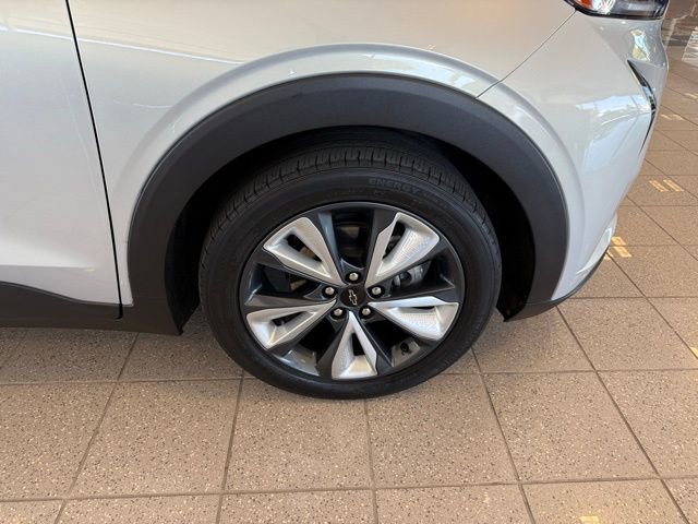 Used 2022 Chevrolet Bolt EUV LT w/ Convenience Package FWD image 10