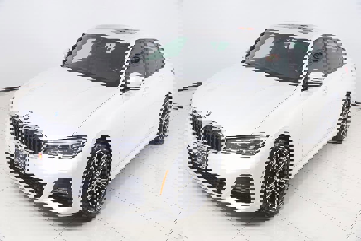 Used 2022 BMW 330i xDrive Sedan w/ M Sport Package image 21