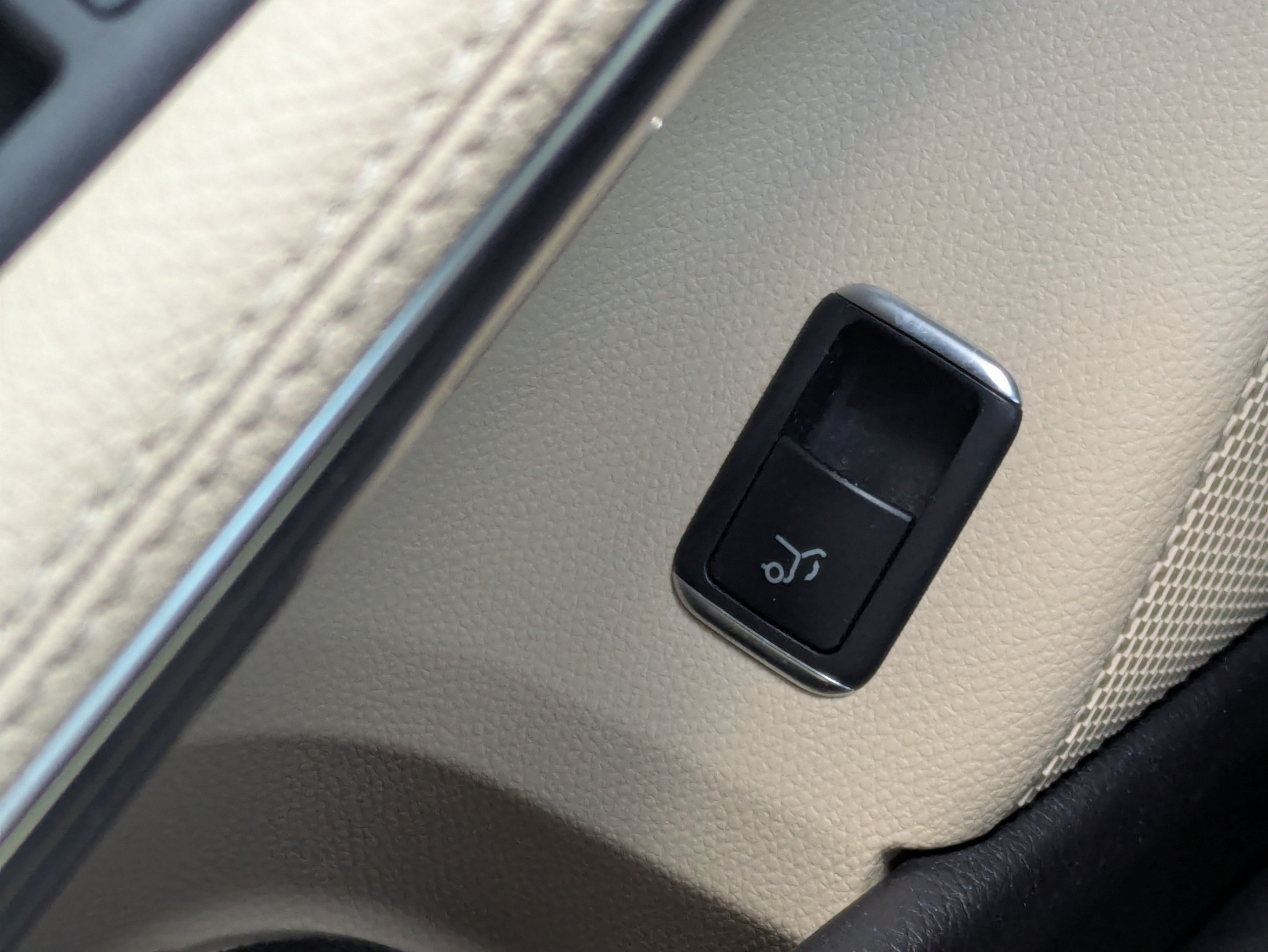 Certified 2018 Mercedes-Benz GLA 250 image 28