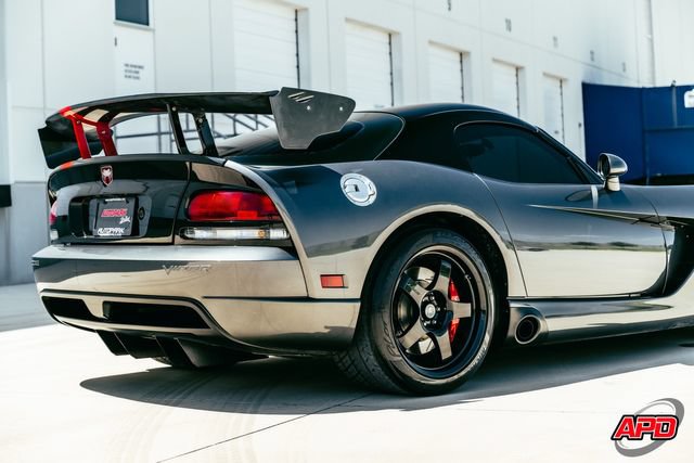 Used 2010 Dodge Viper ACR RWD image 50