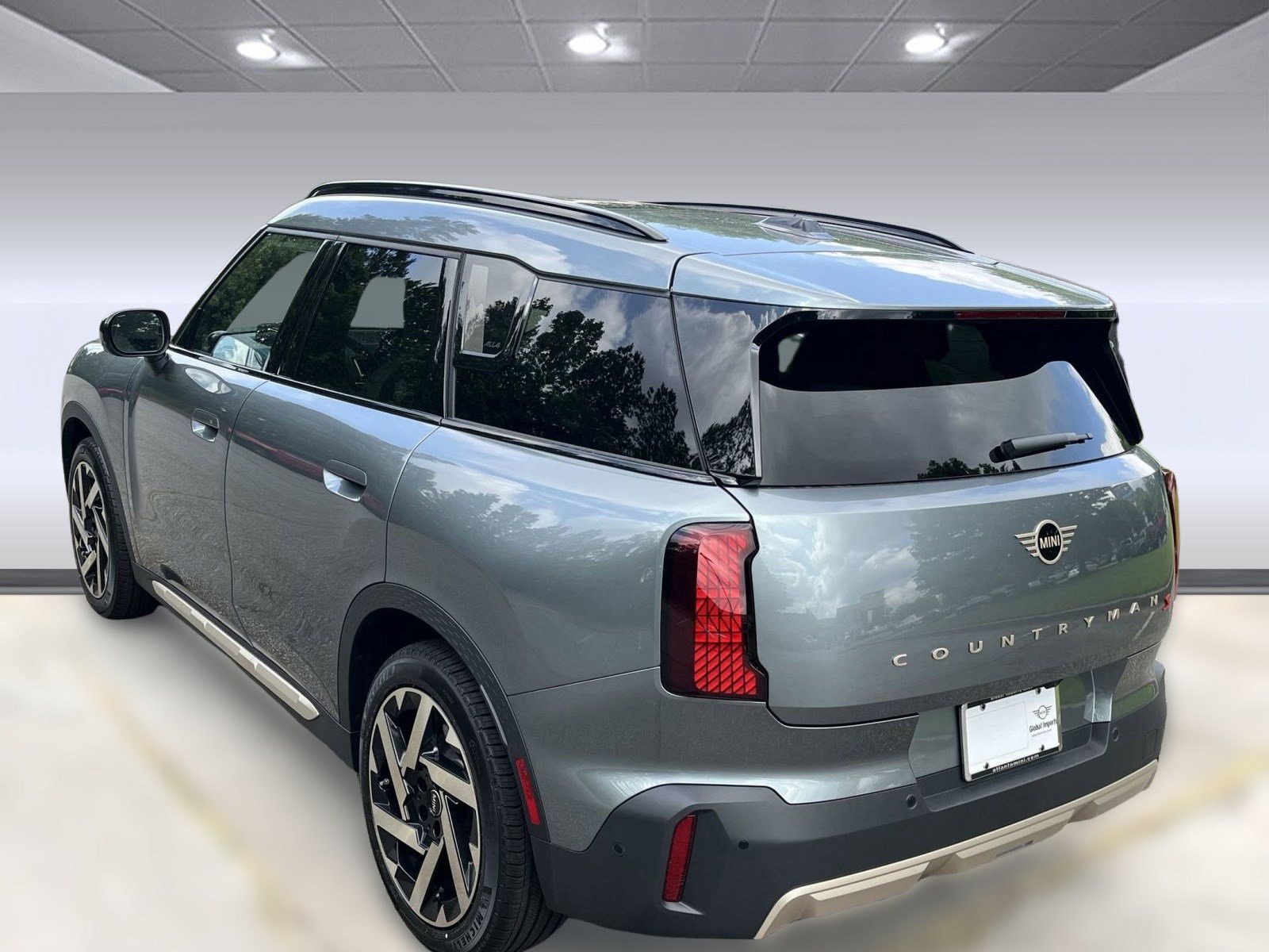 Used 2025 MINI Cooper Countryman S w/ Comfort Package Max image 3