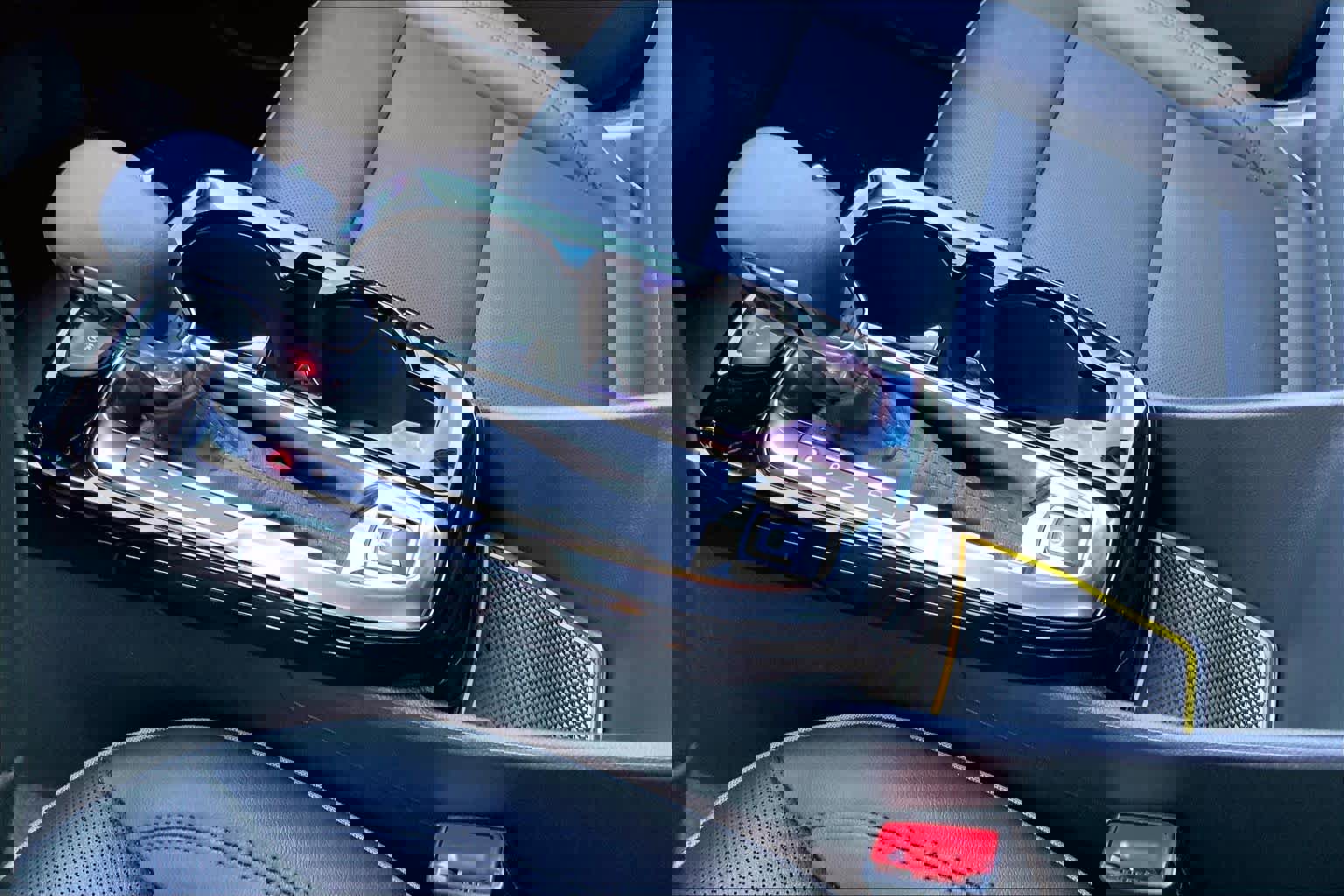 Used 2025 Chevrolet Trax ACTIV w/ Sunroof Package image 17