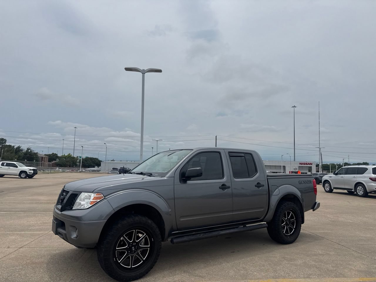 Certified 2020 Nissan Frontier SV w/ Midnight Edition Floor Mats RWD image 10