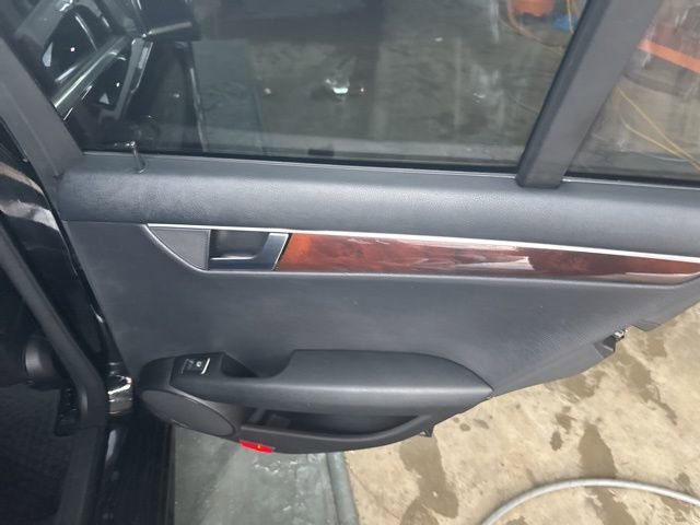 Used 2014 Mercedes-Benz C 250 Sedan image 19