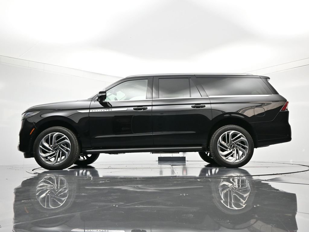 New 2026 Lincoln Navigator L Premier image 47