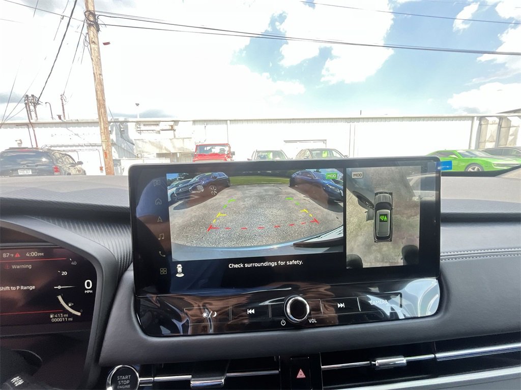 New 2025 Mitsubishi Outlander SE image 17