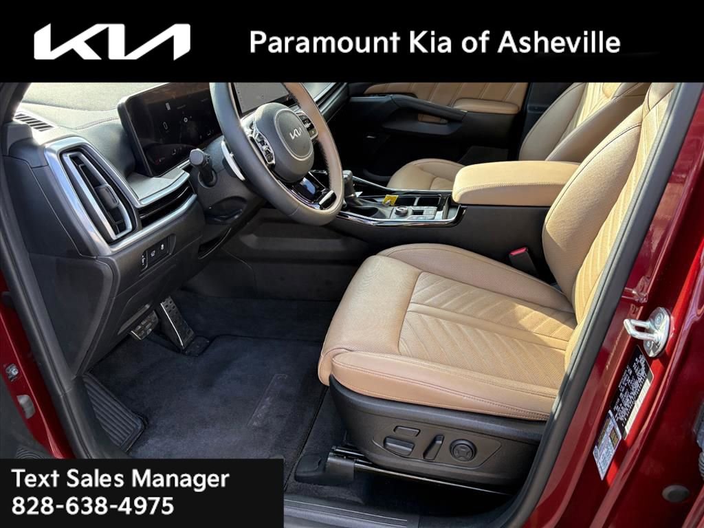 Certified 2025 Kia Sorento SX Prestige w/ Olive Brown Leather Package image 20