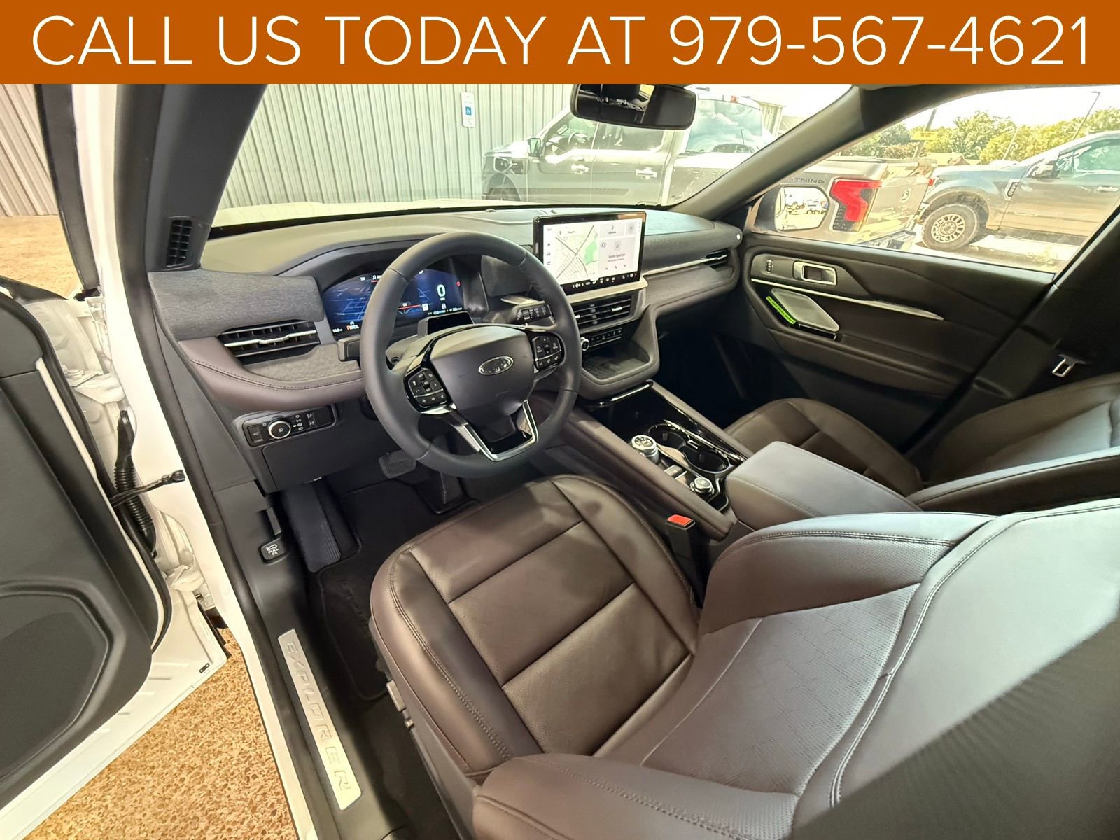 New 2025 Ford Explorer Platinum image 11