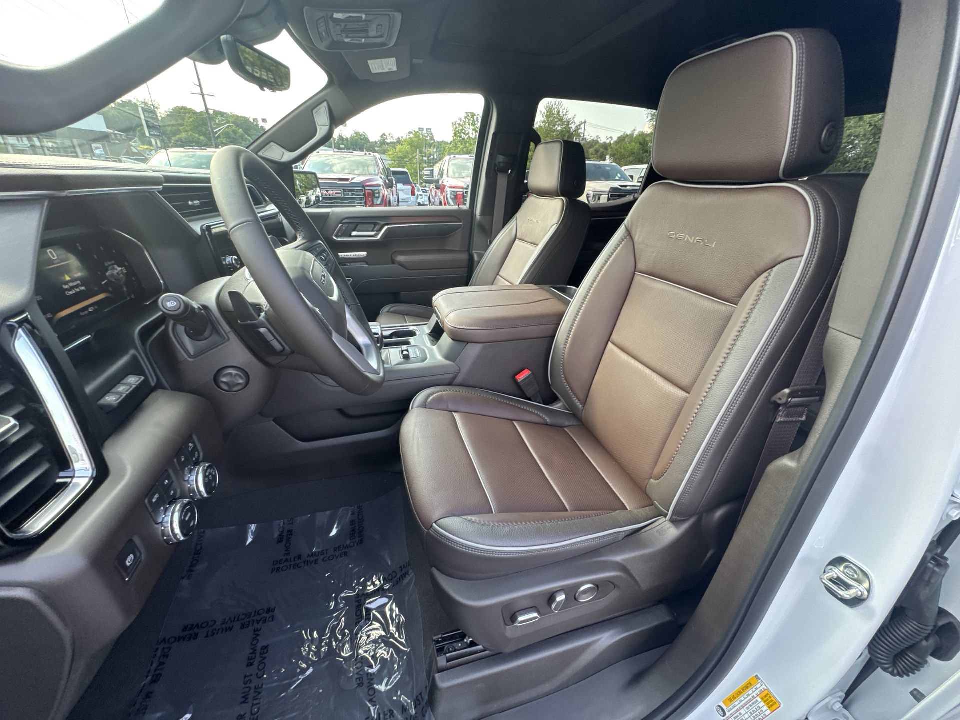 New 2026 GMC Sierra 1500 Denali w/ Denali Reserve Package AWD/4WD image 13