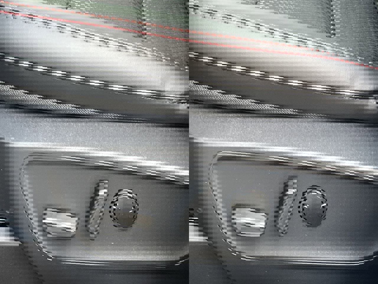 New 2026 Ford Escape ST-Line w/ Tech Pack #1 image 18