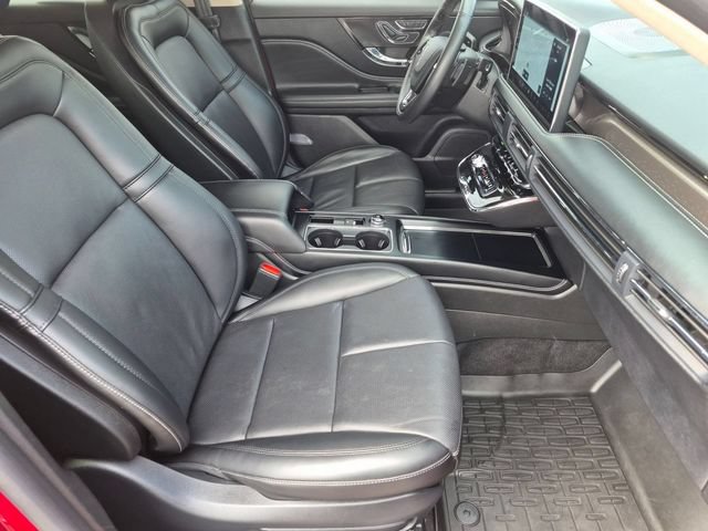 Used 2024 Lincoln Corsair Reserve w/ Equipment Group 201A AWD/4WD image 31