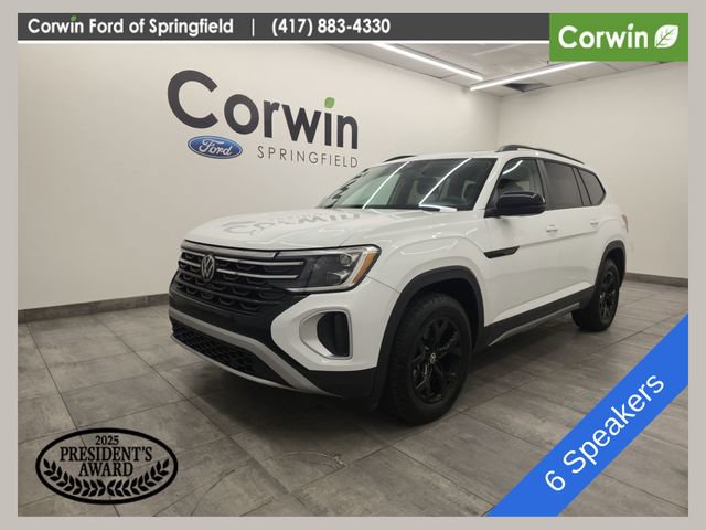Used 2024 Volkswagen Atlas Peak Edition SE AWD/4WD image 1