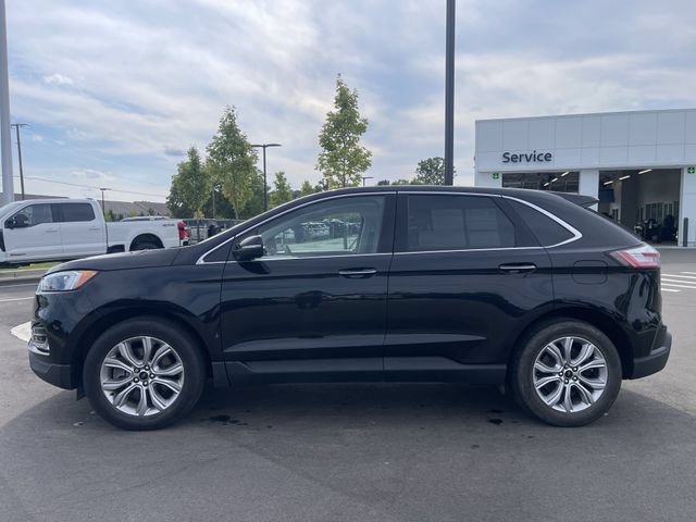 Certified 2023 Ford Edge Titanium AWD/4WD image 2
