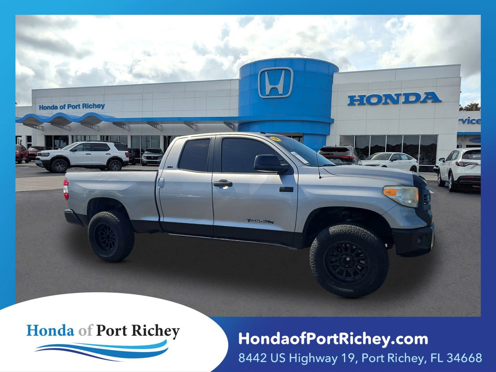 Used 2014 Toyota Tundra SR5 w/ SR5 Upgrade Package