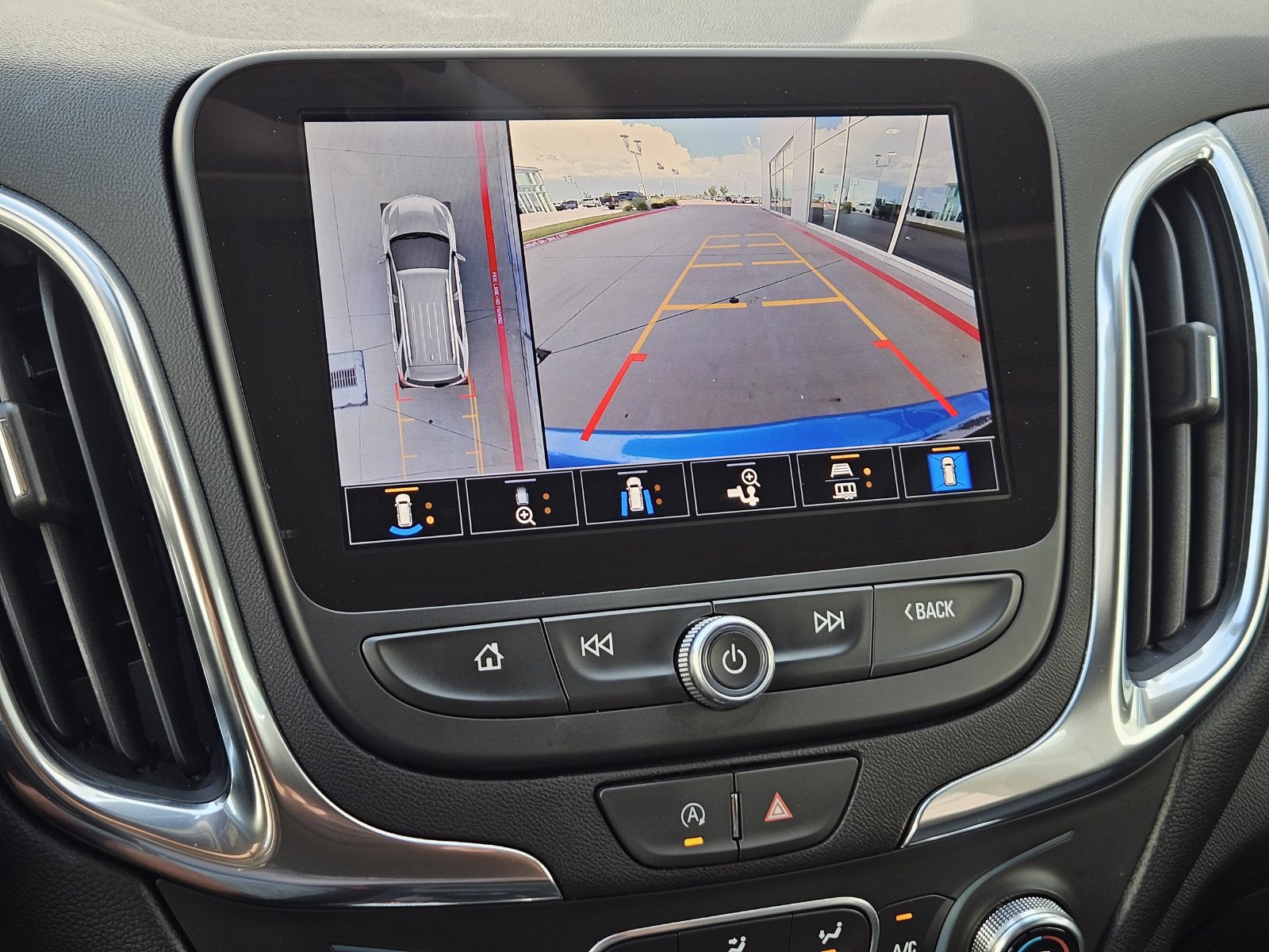 Certified 2024 Chevrolet Equinox LT FWD image 22