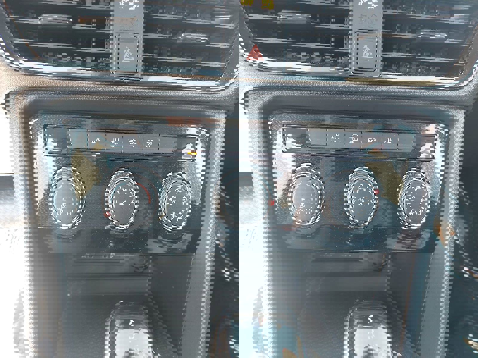 Used 2025 Volkswagen Taos S FWD image 23